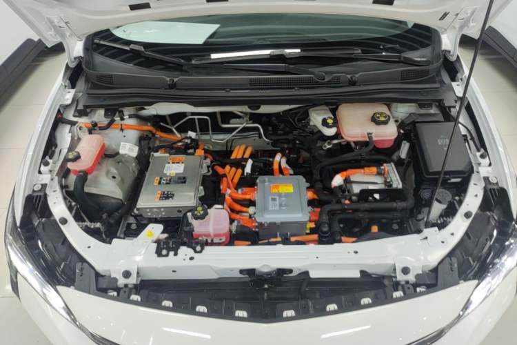 Used Buick Velite 6 2023 Revised Version 430 km Range – Commuter Edition Engine Bay