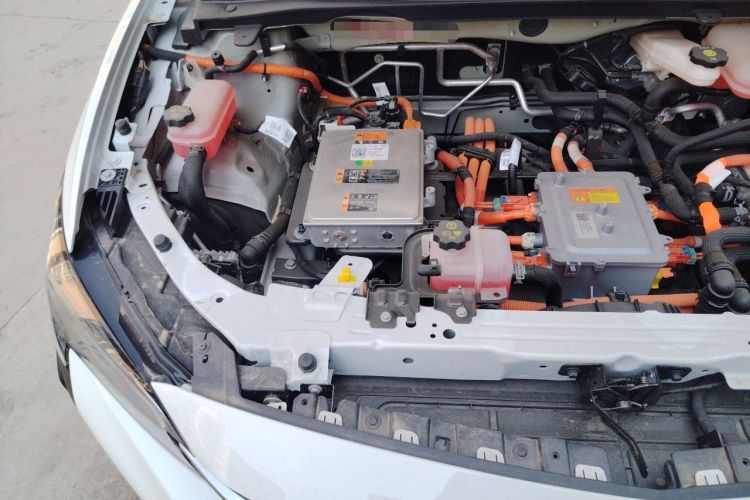 Used Buick Velite 6 2023 Revised Version 430 km Range – Commuter Edition Engine Bay Right