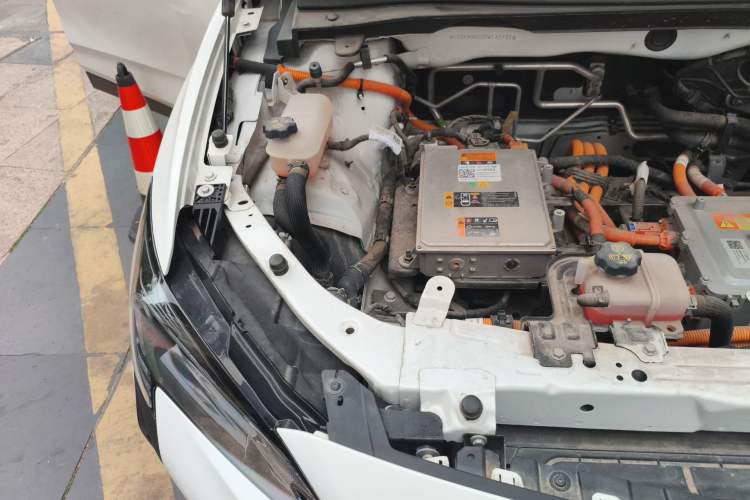 Used Buick Velite 6 2023 Revised Version 430 km Range – Commuter Edition Engine Bay Right