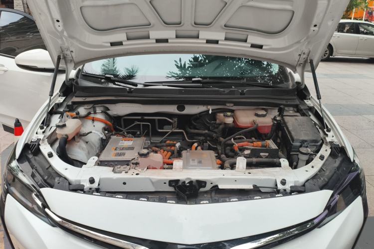 Used Buick Velite 6 2023 Revised Version 430 km Range – Commuter Edition Engine Bay