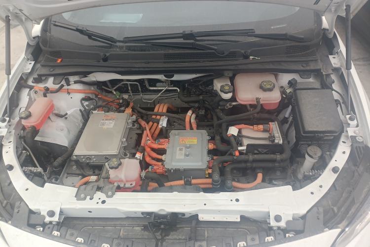 Used Buick Velite 6 2023 Revised Version 430 km Range – Commuter Edition Engine Bay