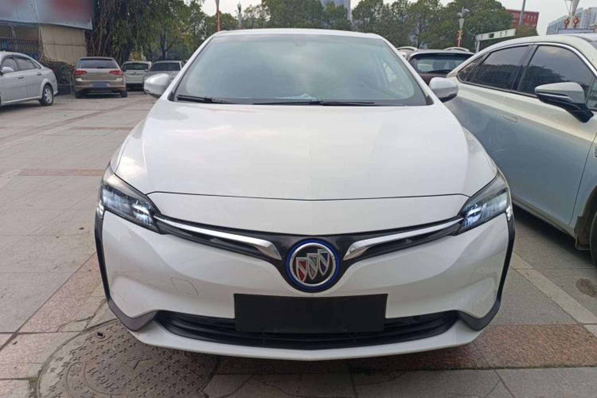 Used Buick Velite 6 2023 Revised Version 430 km Range – Commuter Edition Exterior 1