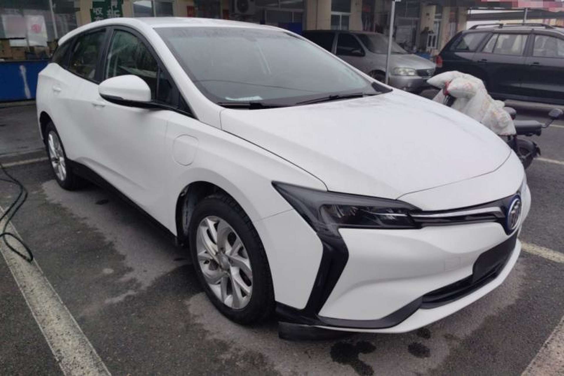 Used Buick Velite 6 2023 Revised Version 430 km Range – Commuter Edition Exterior 1