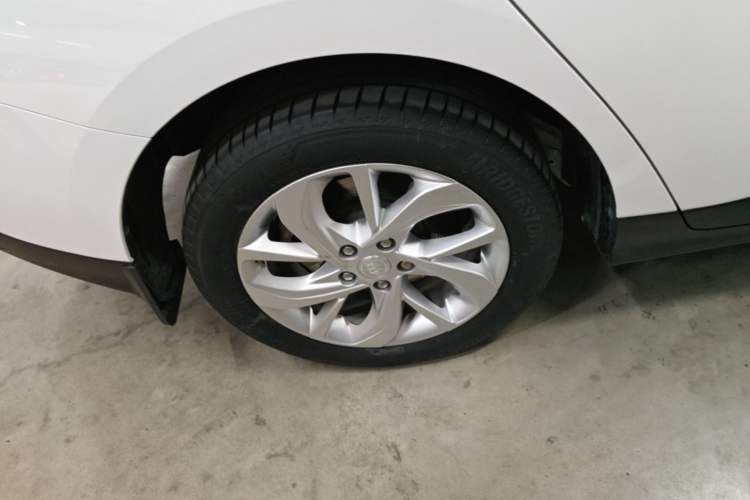 Used Buick Velite 6 2023 430km Range Commuter Version Exterior 5