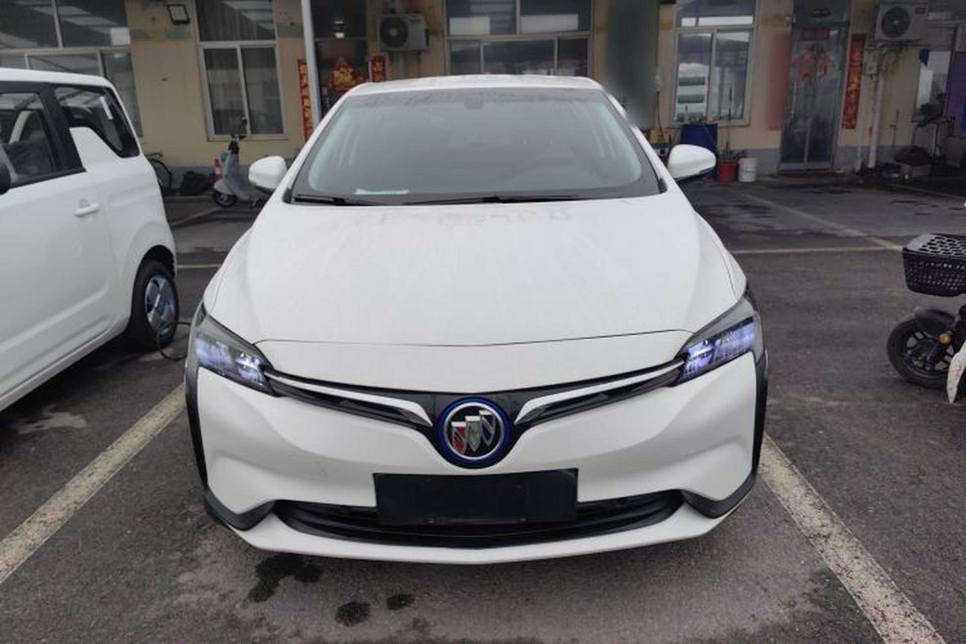 Used Buick Velite 6 2023 Revised Version 430 km Range – Commuter Edition Front