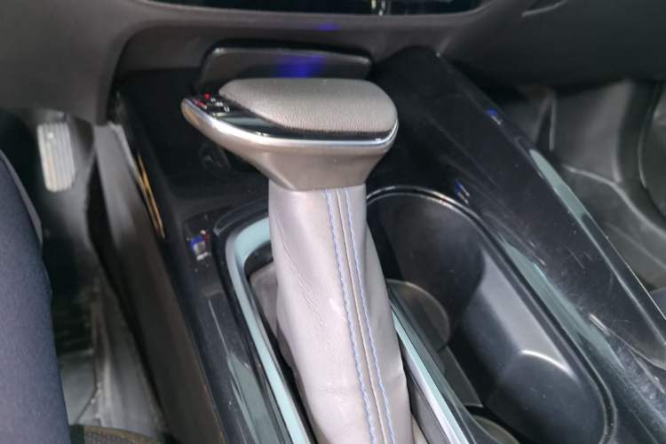 Used Buick Velite 6 2023 430km Comfort Edition Gear Lever
