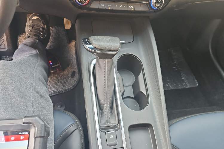 Used Buick Velite 6 2023 430km Comfort Edition Gear Lever