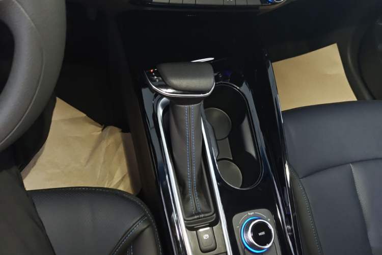 Used Buick Velite 6 2023 430km Comfort Edition Gear Lever