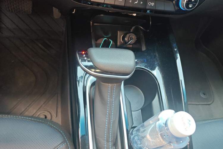 Used Buick Velite 6 2023 430km Comfort Edition Gear Lever