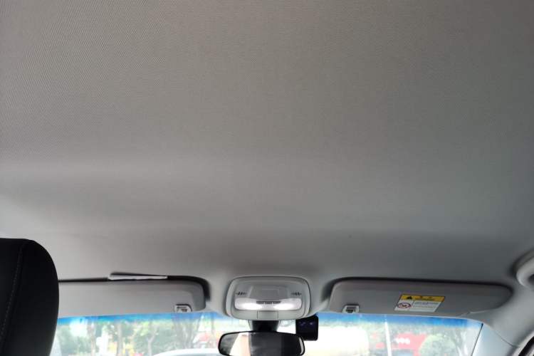 Used Buick Velite 6 2023 Revised Version 430 km Range – Commuter Edition Headliner