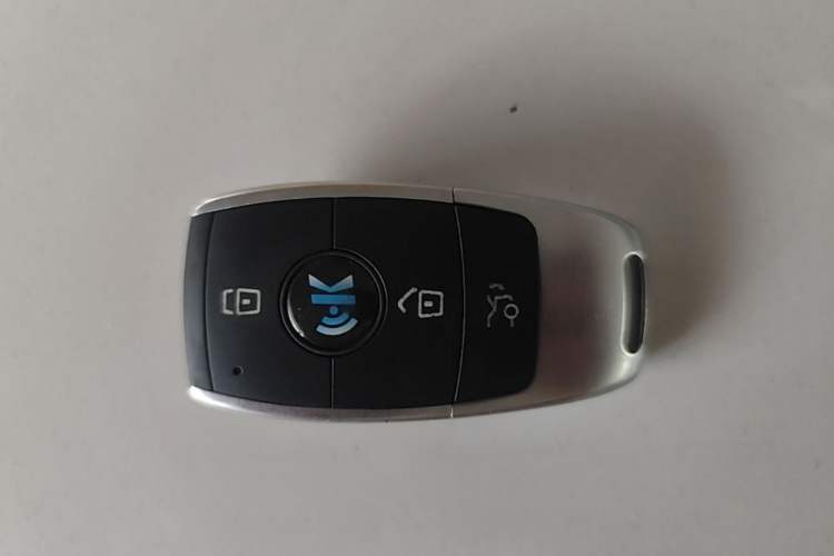 Used Buick Velite 6 2023 430km Range Commuter Version Interior 1