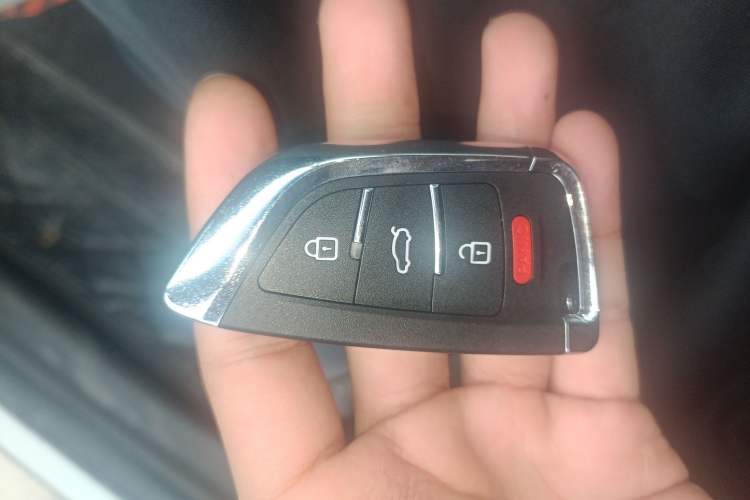 Used Buick Velite 6 2023 Revised Version 430 km Range – Commuter Edition Interior 1