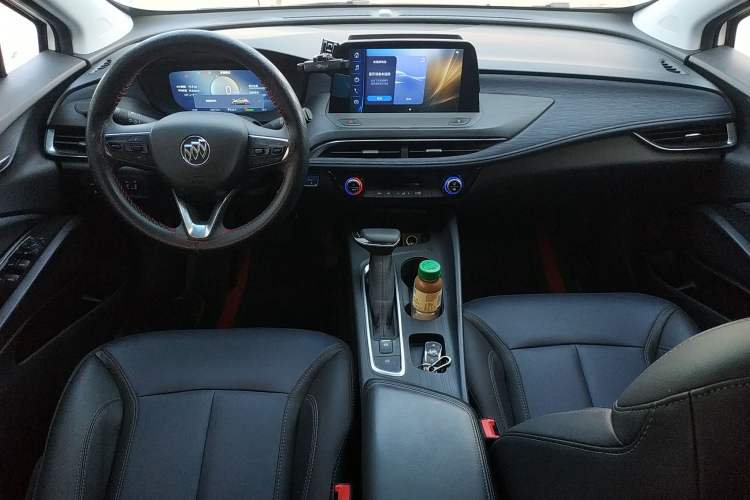 Used Buick Velite 6 2023 Revised Version 430 km Range – Commuter Edition Interior 2