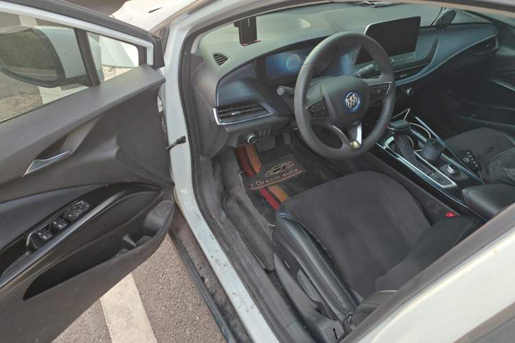 Used Buick Velite 6 2023 430km Comfort Edition Interior 3