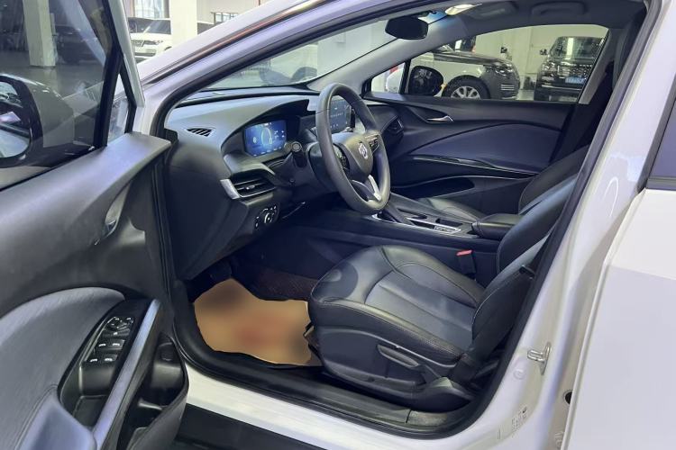 Used Buick Velite 6 2023 Revised Version 430 km Range – Commuter Edition Interior 3