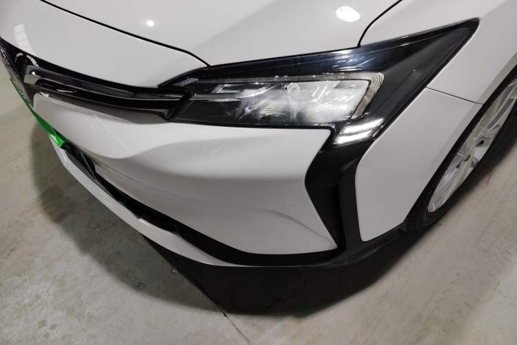 Used Buick Velite 6 2023 Revised Version 430 km Range – Commuter Edition Left Front Headlight
