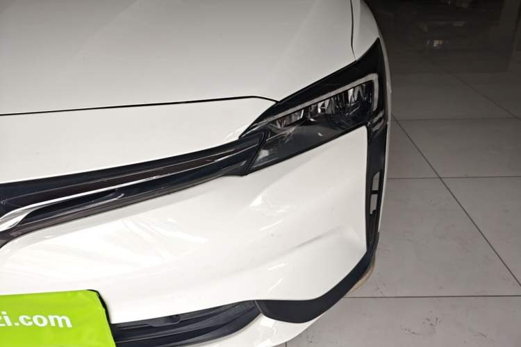 Used Buick Velite 6 2023 Revised Version 430 km Range – Commuter Edition Left Front Headlight