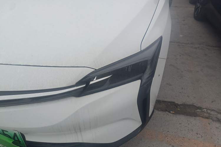 Used Buick Velite 6 2023 Revised Version 430 km Range – Commuter Edition Left Front Headlight
