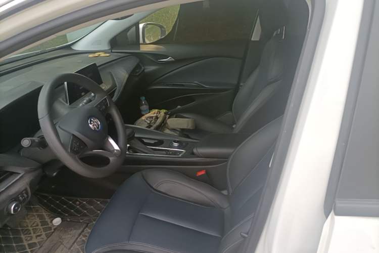 Used Buick Velite 6 2023 430km Range Commuter Version Left Front Seat
