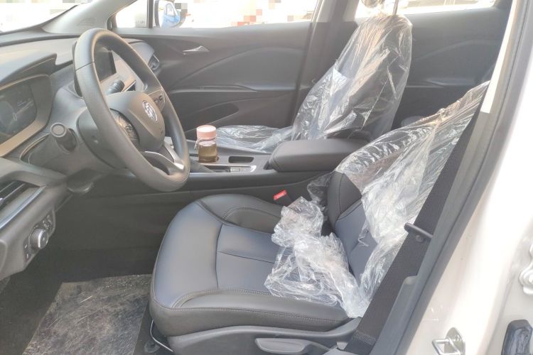 Used Buick Velite 6 2023 Revised Version 430 km Range – Commuter Edition Left Front Seat