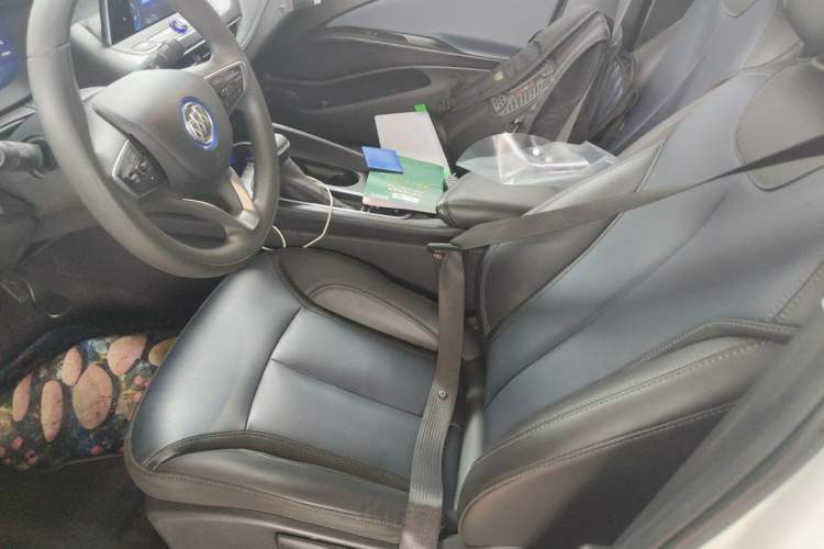 Used Buick Velite 6 2023 Revised Version 430 km Range – Commuter Edition Left Front Seat