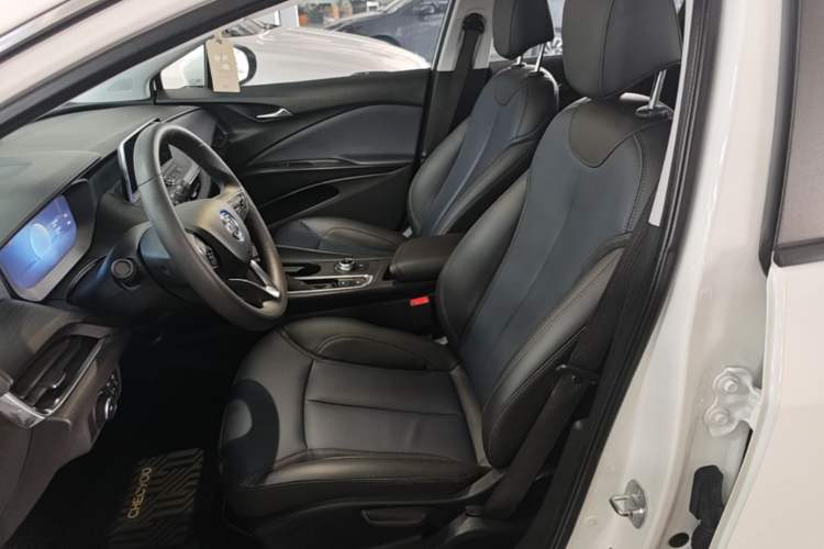 Used Buick Velite 6 2023 430km Range Commuter Version Left Front Seat