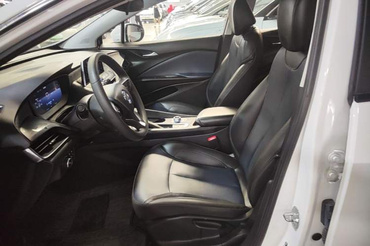 Used Buick Velite 6 2023 430km Range Commuter Version Left Front Seat