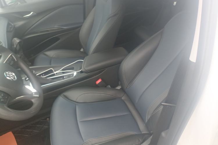 Used Buick Velite 6 2023 Revised Version 430 km Range – Commuter Edition Left Front Seat