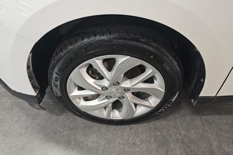 Used Buick Velite 6 2023 430km Range Commuter Version Left Front Wheel Hub