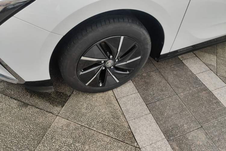 Used Buick Velite 6 2023 430km Enjoyment Version Left Front Wheel Hub