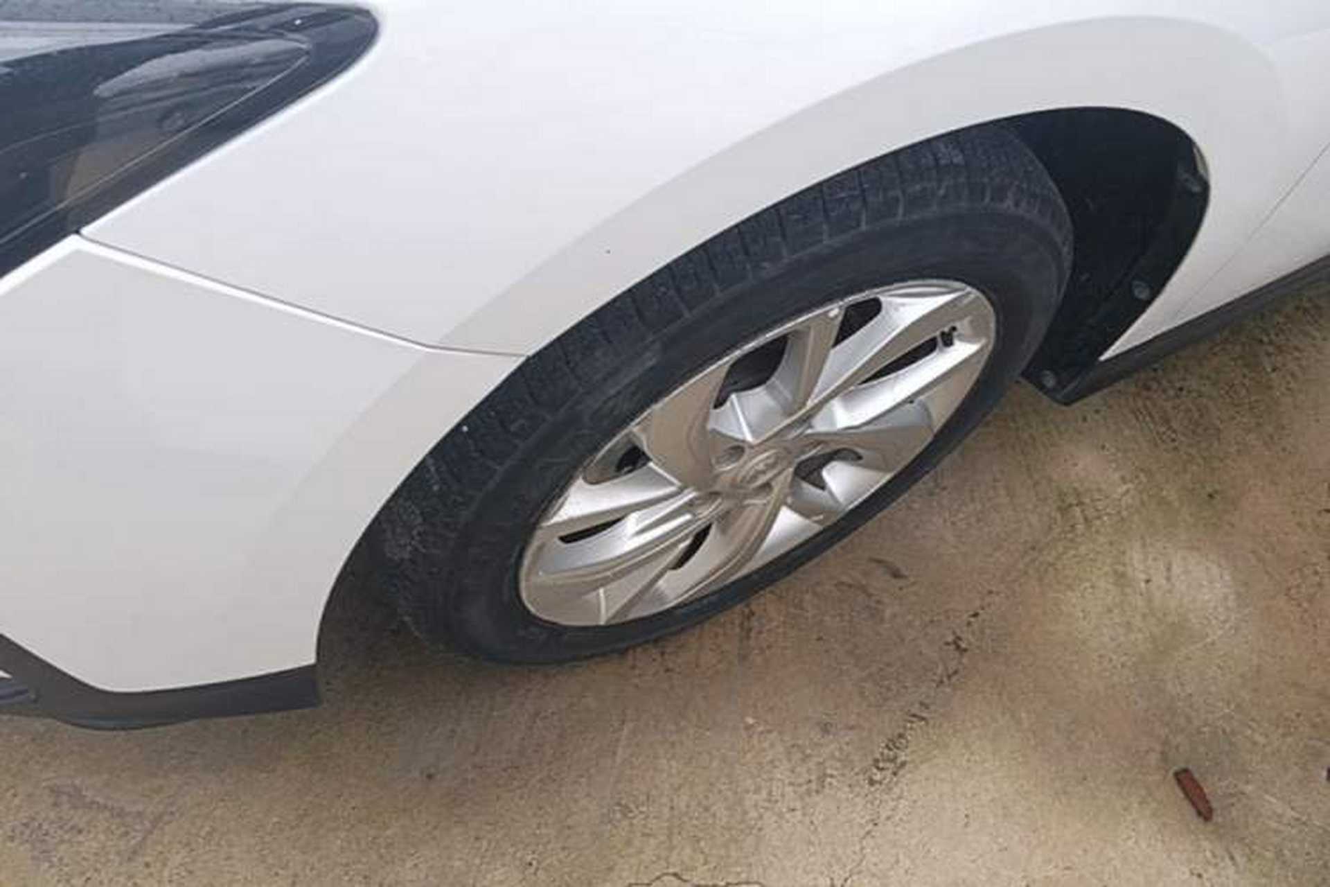 Used Buick Velite 6 2023 430km Range Commuter Version Left Front Wheel Hub
