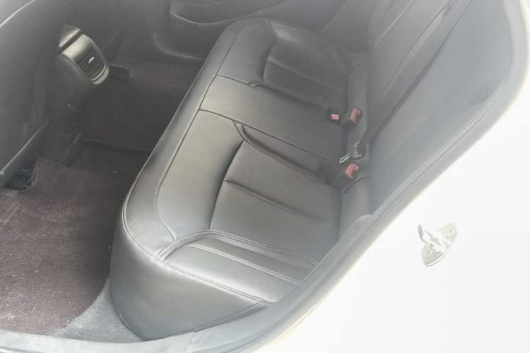 Used Buick Velite 6 2023 430km Range Commuter Version Left Rear Seat