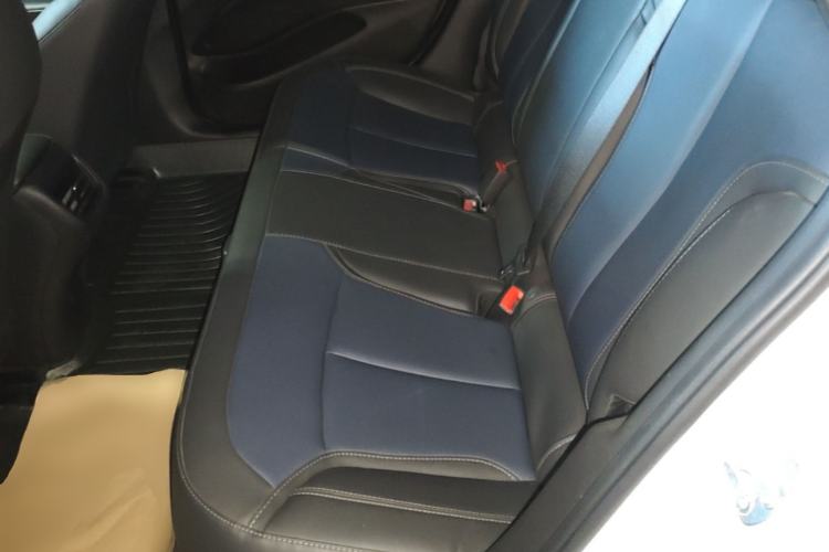 Used Buick Velite 6 2023 430km Range Commuter Version Left Rear Seat