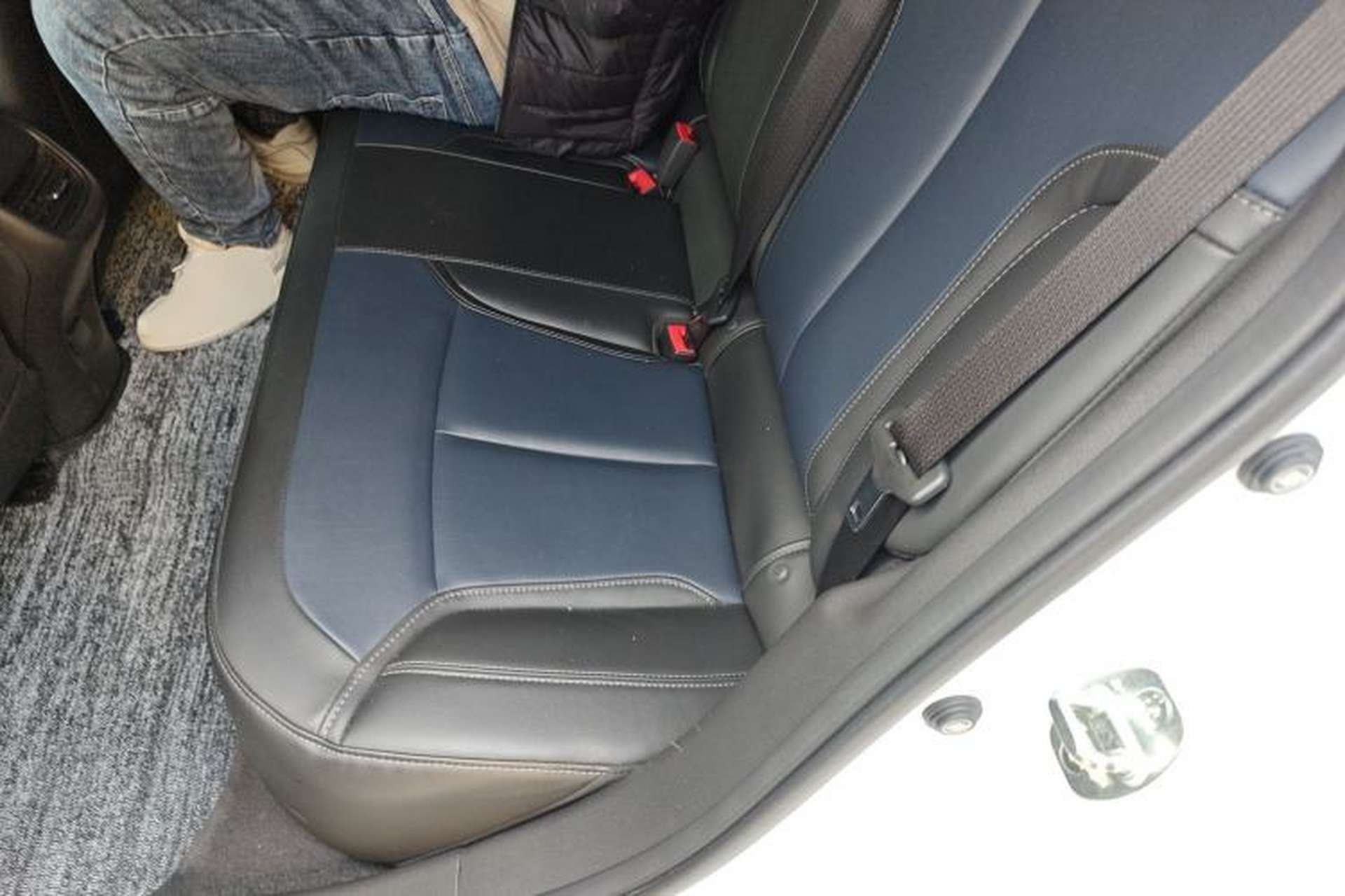 Used Buick Velite 6 2023 430km Range Commuter Version Left Rear Seat