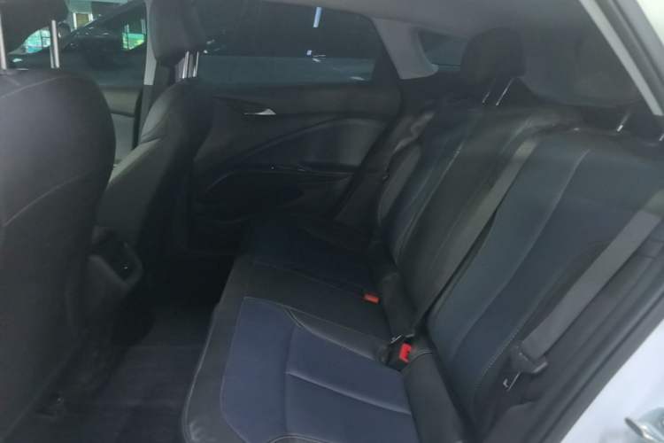 Used Buick Velite 6 2023 430km Range Commuter Version Left Rear Seat