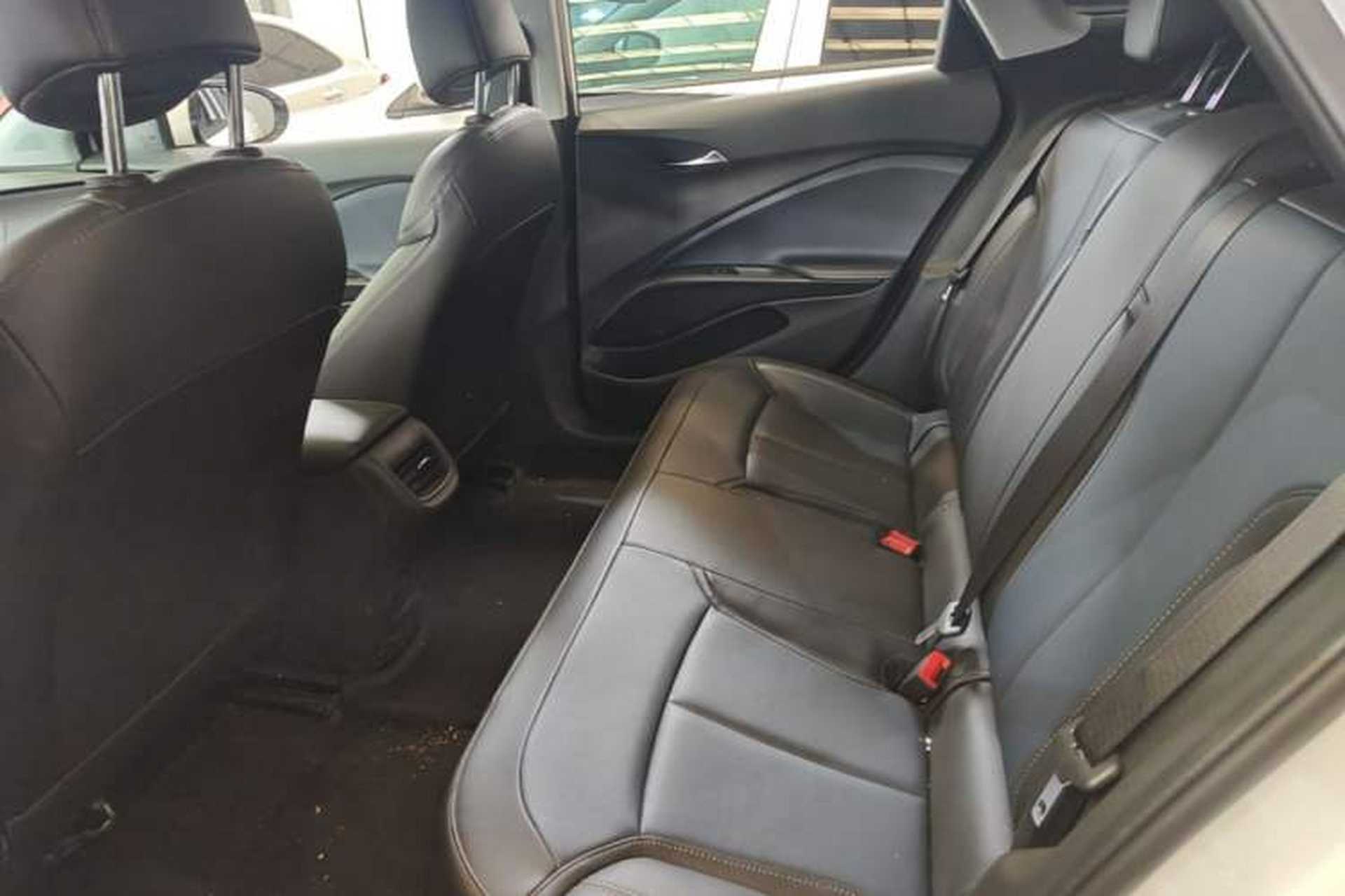 Used Buick Velite 6 2023 430km Range Commuter Version Left Rear Seat