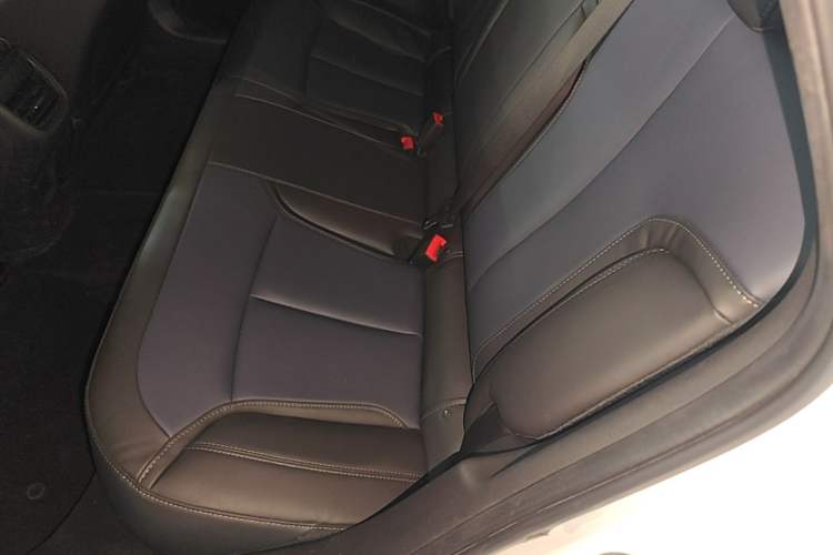 Used Buick Velite 6 2023 430km Range Commuter Version Left Rear Seat
