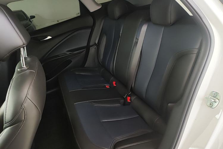 Used Buick Velite 6 2023 430km Range Commuter Version Left Rear Seat
