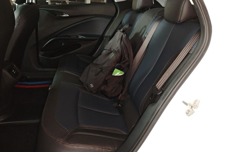 Used Buick Velite 6 2023 Revised Version 430 km Range – Commuter Edition Left Rear Seat