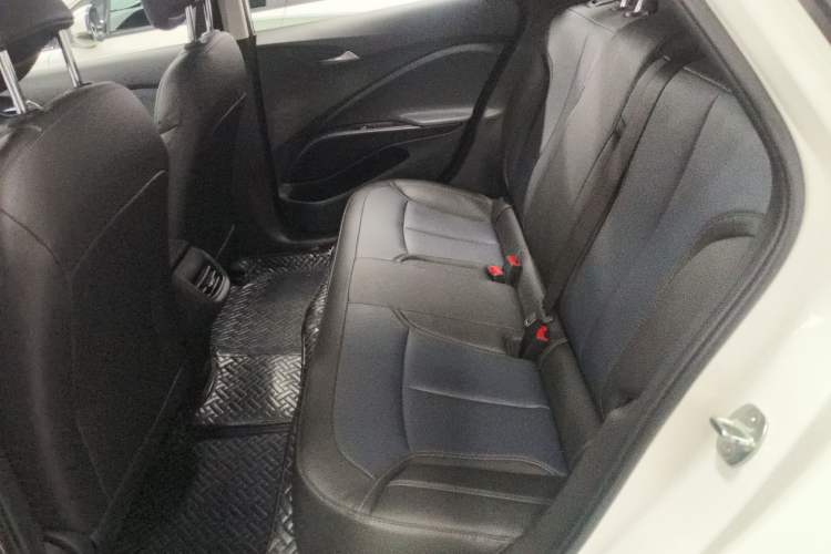 Used Buick Velite 6 2023 430km Range Commuter Version Left Rear Seat