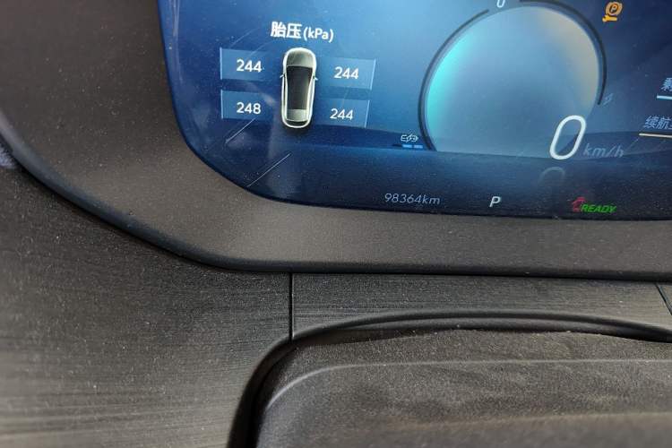 Used Buick Velite 6 2023 430km Range Commuter Version Odometer Close Up