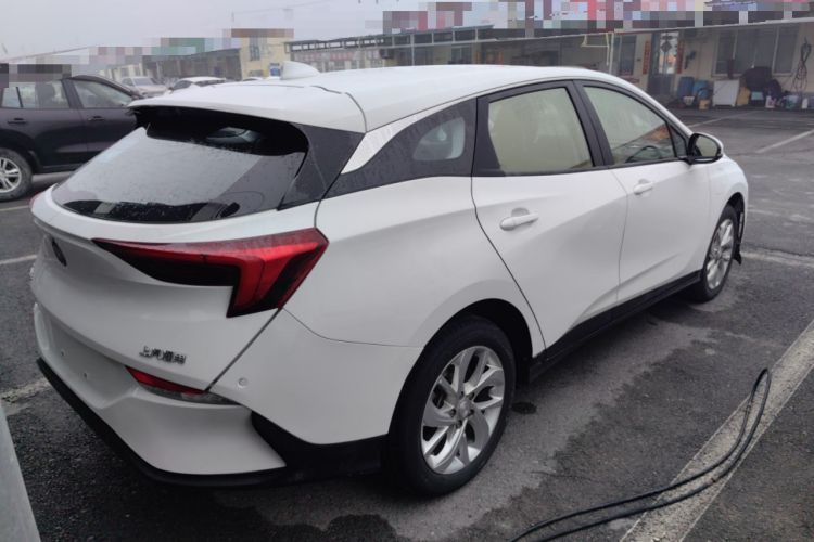Used Buick Velite 6 2023 Revised Version 430 km Range – Commuter Edition Rear Right 45 Deg