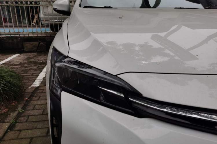 Used Buick Velite 6 2023 Revised Version 430 km Range – Commuter Edition Right Front Headlight