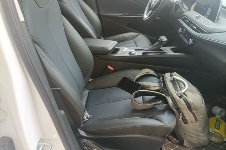 Used Buick Velite 6 2023 430km Range Commuter Version Right Front Seat