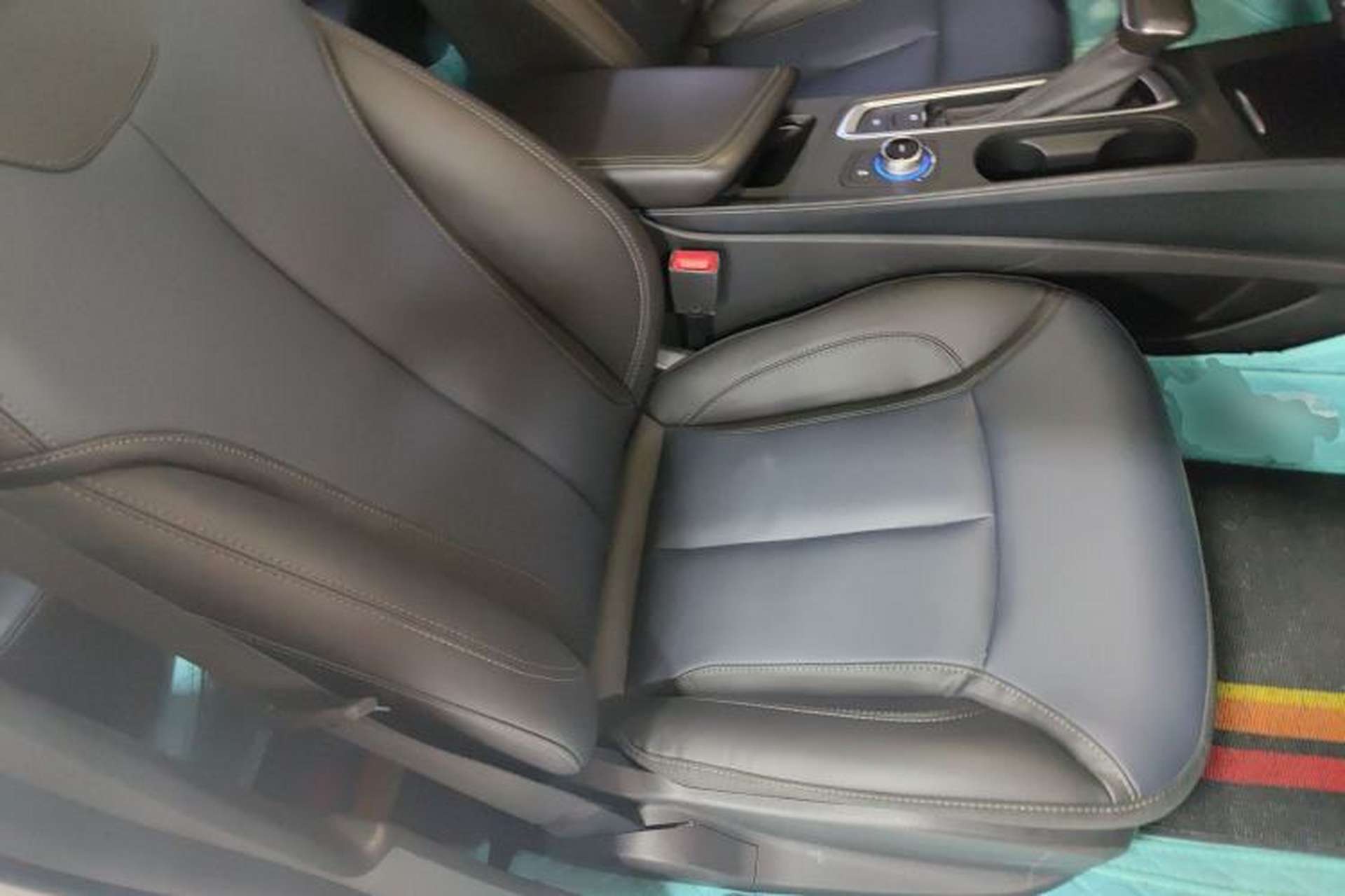 Used Buick Velite 6 2023 430km Range Commuter Version Right Front Seat