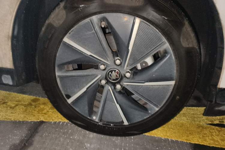 Used Buick Velite 6 2023 430km Enjoyment Version Right Front Wheel Hub