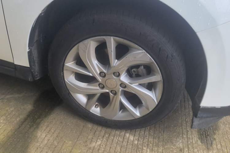 Used Buick Velite 6 2023 430km Range Commuter Version Right Front Wheel Hub