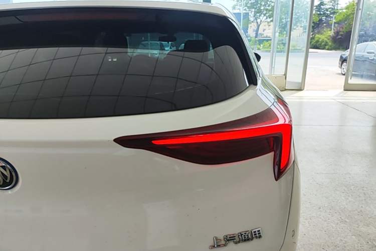 Used Buick Velite 6 2023 Revised Version 430 km Range – Commuter Edition Right Rear Taillight