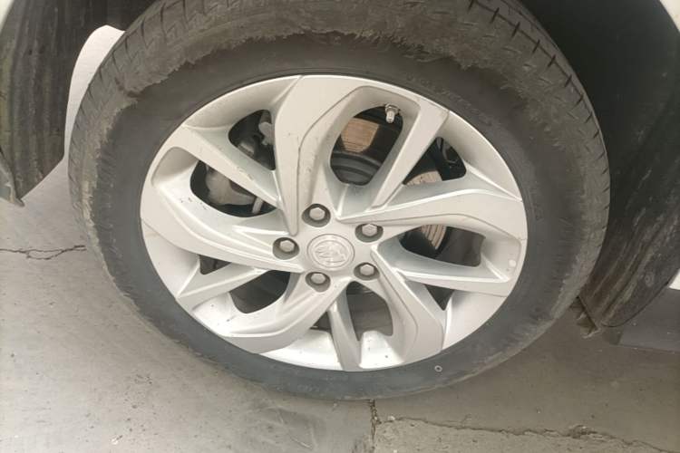 Used Buick Velite 6 2023 430km Range Commuter Version Right Rear Wheel Hub