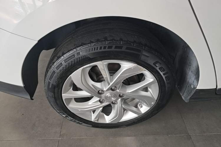 Used Buick Velite 6 2023 430km Range Commuter Version Right Rear Wheel Hub